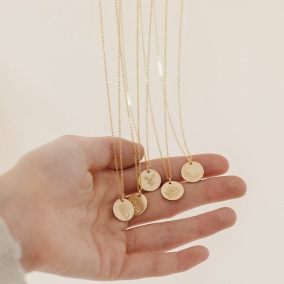 Orchid Floral Boho Minimalist Indie Plant Necklace - Picture 7 of 15